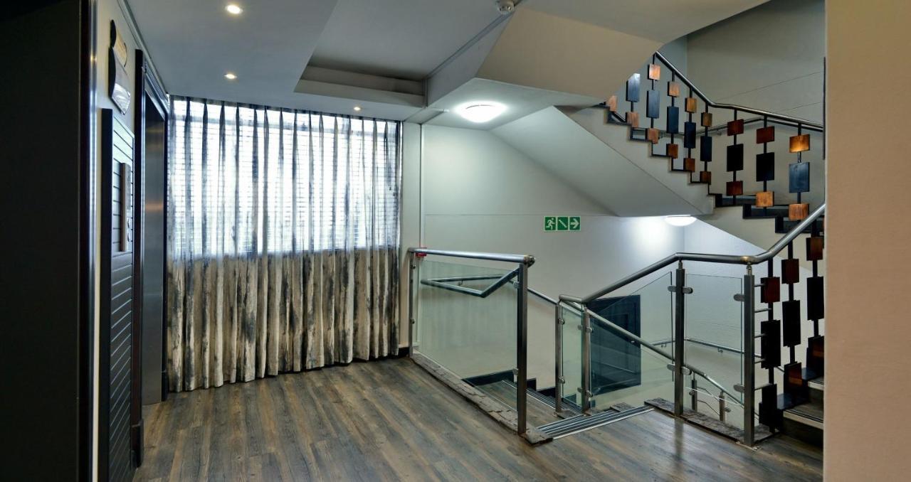Anew Hotel Witbank Emalahleni Екстер'єр фото