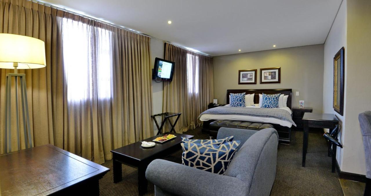 Anew Hotel Witbank Emalahleni Екстер'єр фото
